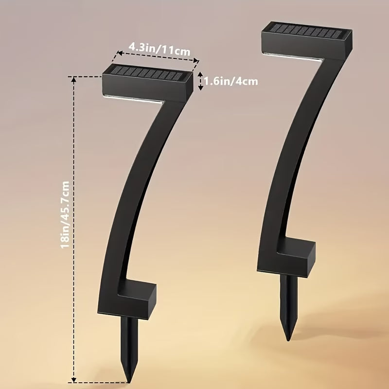 Solarna LED zidna lampa – moderan dizajn u obliku 7